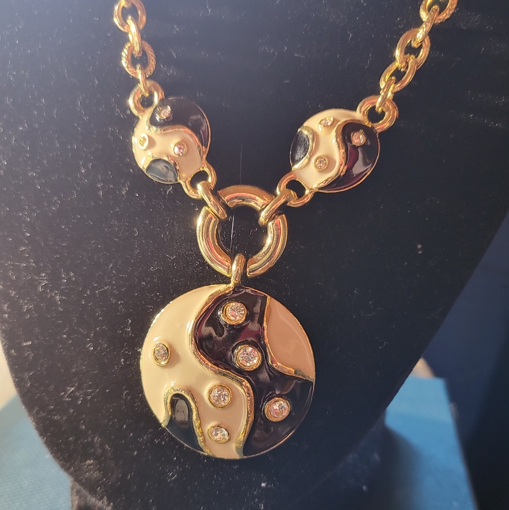 Gold Tone and Black Yin Yang Necklace - Picture 4 of 7